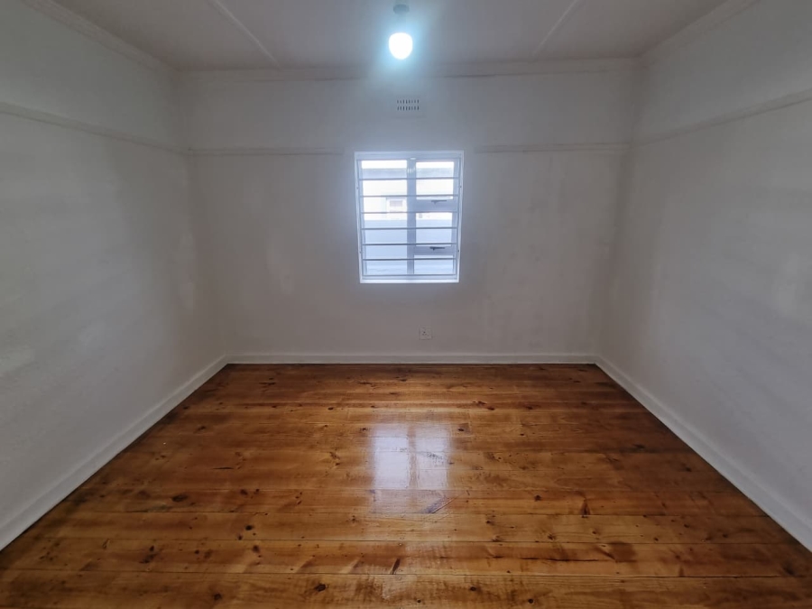 To Let 2 Bedroom Property for Rent in Lansdowne Western Cape